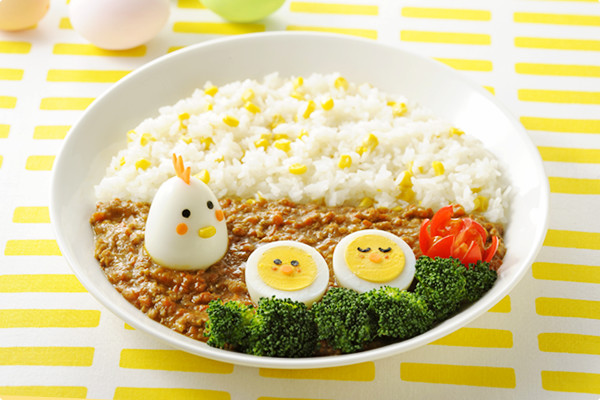 たまごとチキンの親子カレー